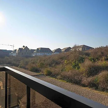 With Balcony And Sea Views فندق 3*